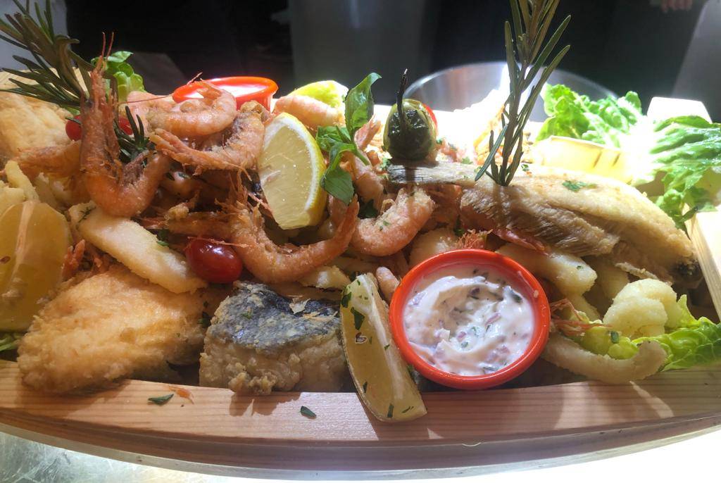 Lunch Experience, Moroccan restaurant Chouf L'Or with pickup
