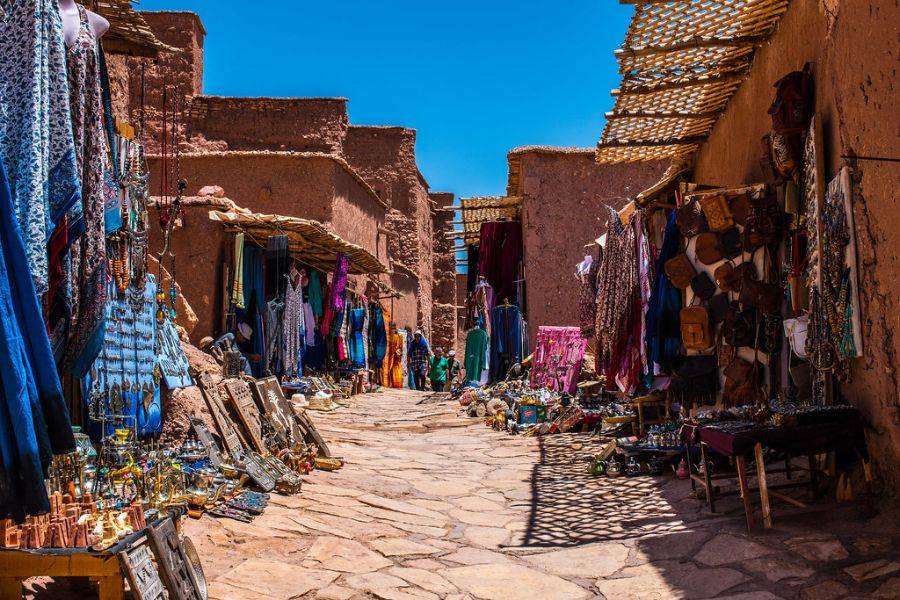 Ouarzazate, Kasbah Ait ben haddou & Oasis Fint 2 days Tour