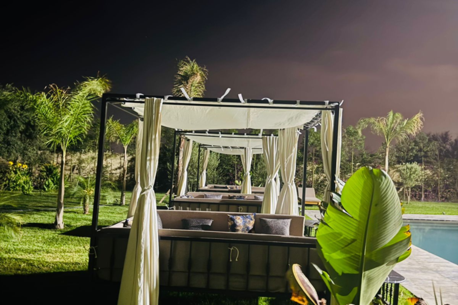 Marrakech Day Pass Pool Including Lunch and Shuttle - Chill Out