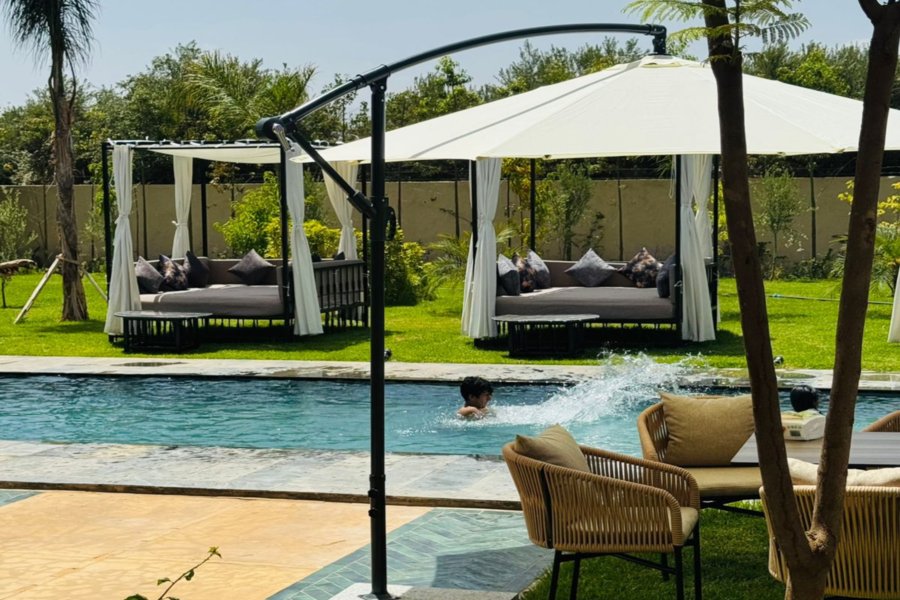 Marrakech Day Pass Pool Including Lunch and Shuttle - Chill Out