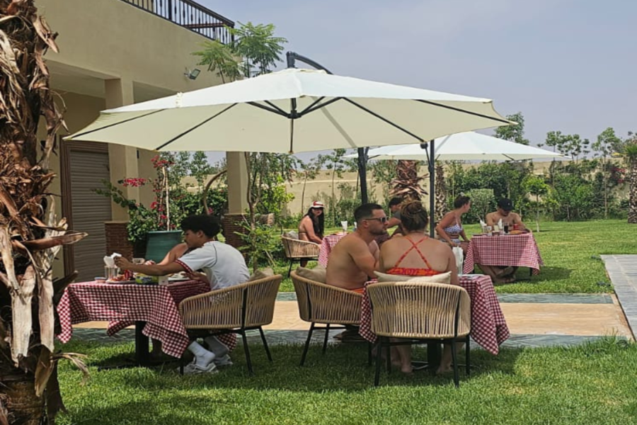 Marrakech Day Pass Pool Including Lunch and Shuttle - Chill Out