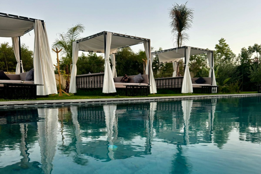 Marrakech Day Pass Pool Including Lunch and Shuttle - Chill Out