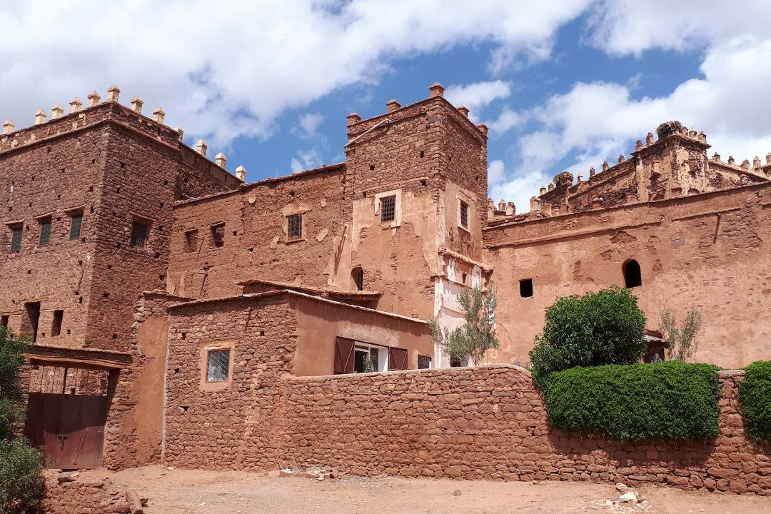 Ouarzazate, Kasbah Ait ben haddou & Oasis Fint 2 days Tour