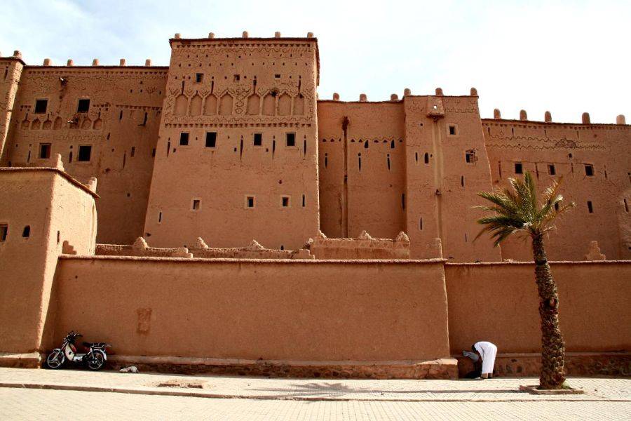 Ouarzazate, Kasbah Ait ben haddou & Oasis Fint 2 days Tour