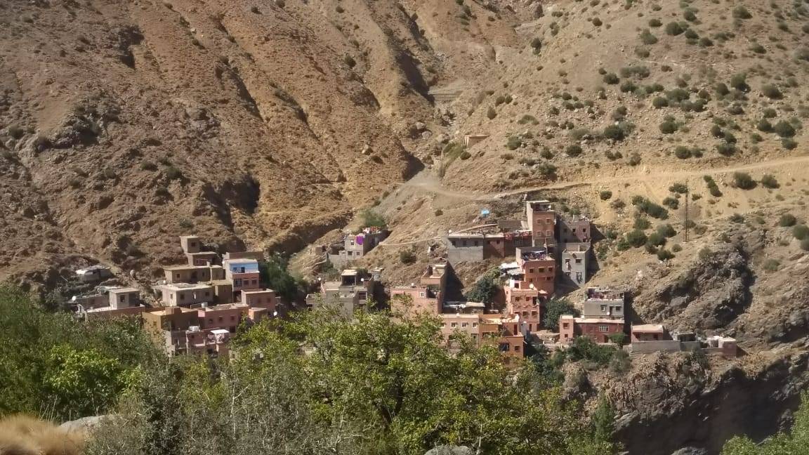 Ouzoud Waterfalls and Iminifri 2 Days Excursion